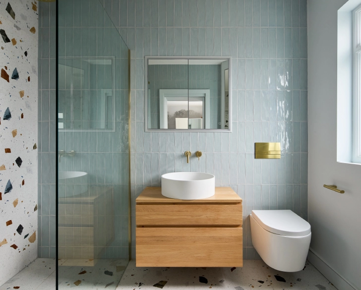 architect-detail-bathroom-tiles-Sky-blue-house
