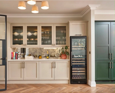architect-detail-kitchen-cabinets-r10-builders-Lonsdale-Road