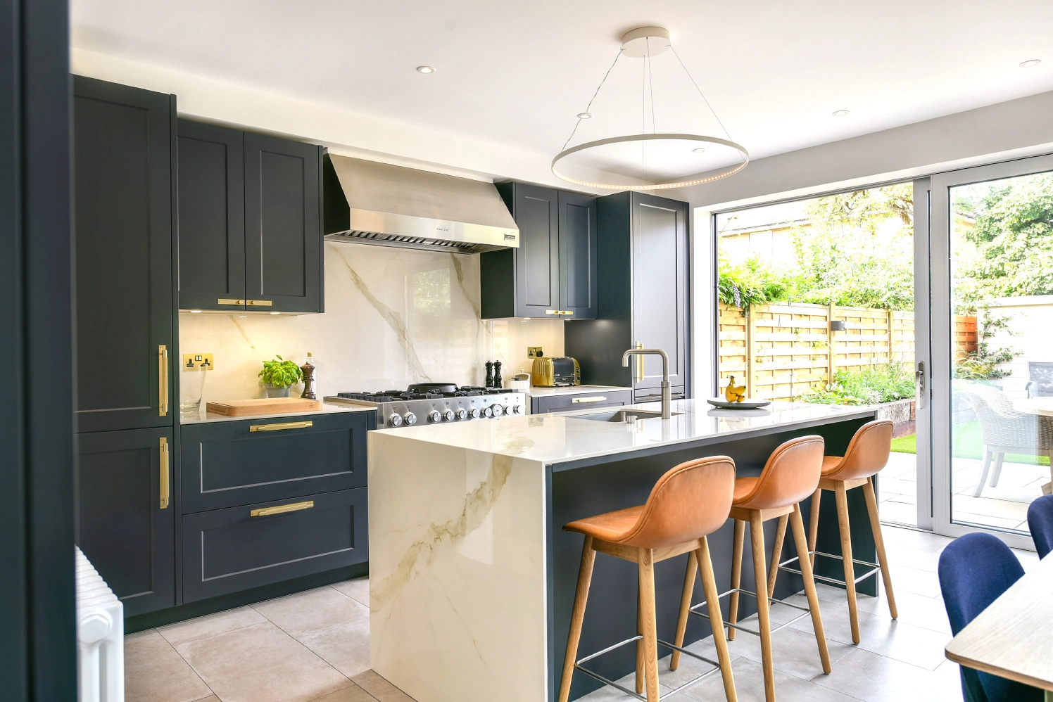 architect-detail-kitchen-r10-builders-Grosvenor-Avenue