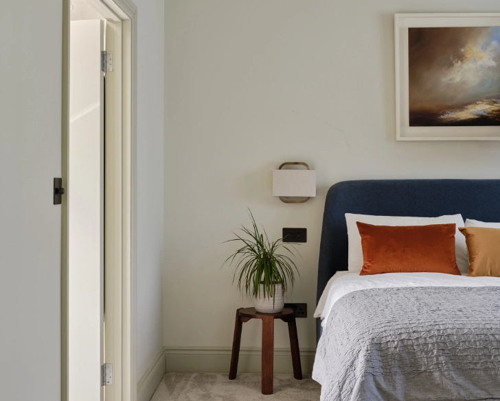 architect-detail-ofull-width-bedroom-r10-builders-Dover-park