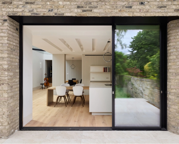 architect-detail-width-rear-aspect-biofolds-r10-builders-The-Bands